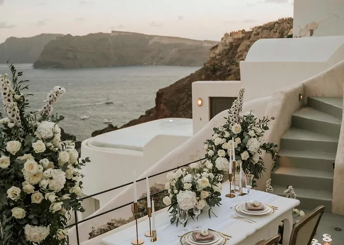 Satori Caves By Thireon * Oia (Santorini)