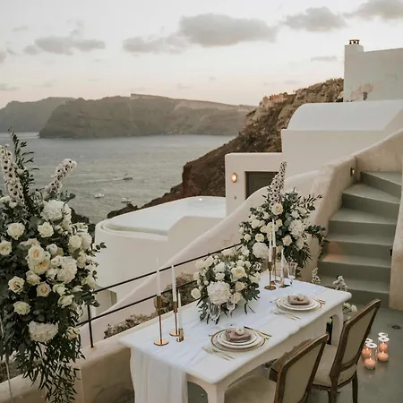 Satori Caves By Thireon * Oia (Santorini)