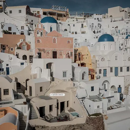 Satori Caves By Thireon * Oia (Santorini)